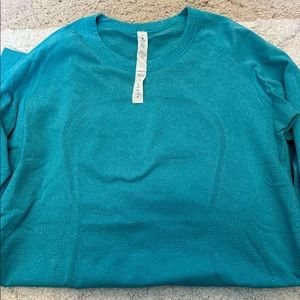 Lulu Lemon tech longsleeve. Size 8.